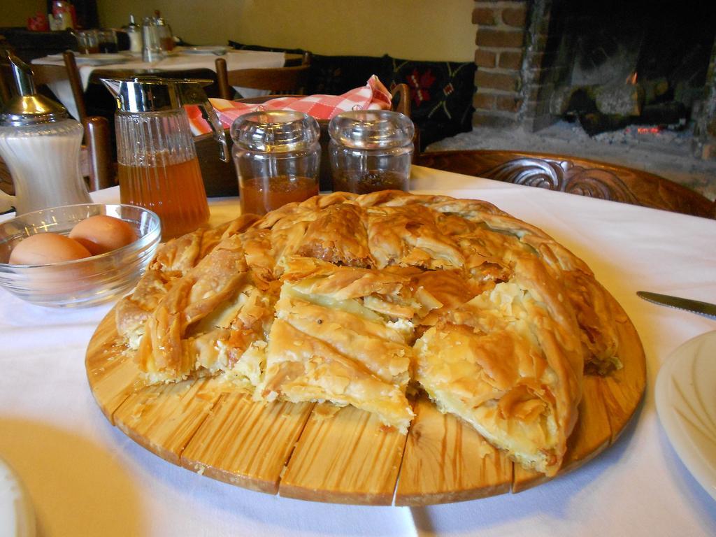Agios Germanos Hotel ภายนอก รูปภาพ