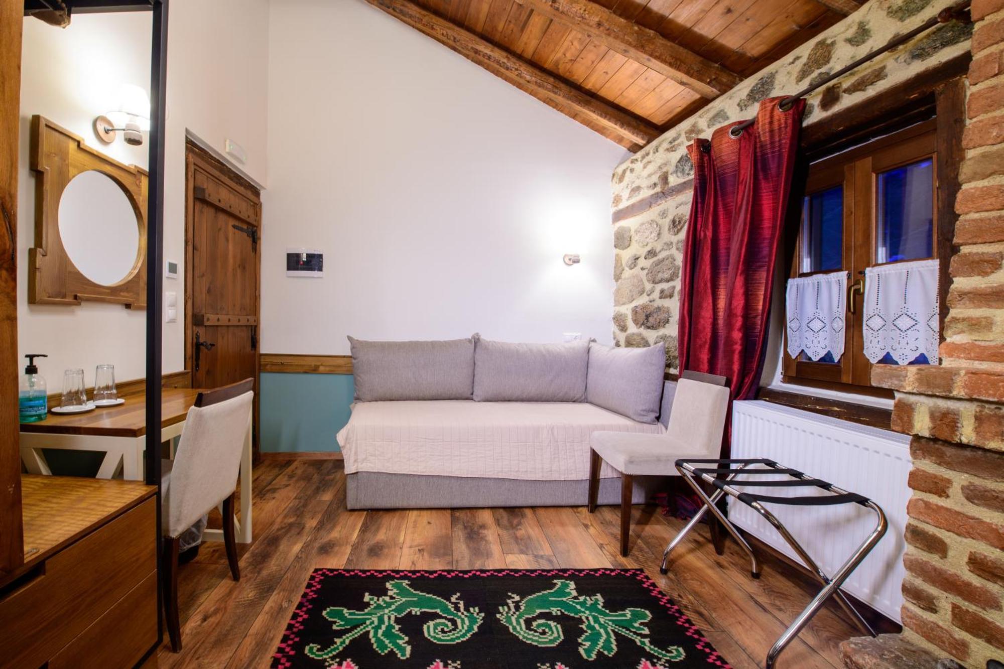 Agios Germanos Hotel ภายนอก รูปภาพ