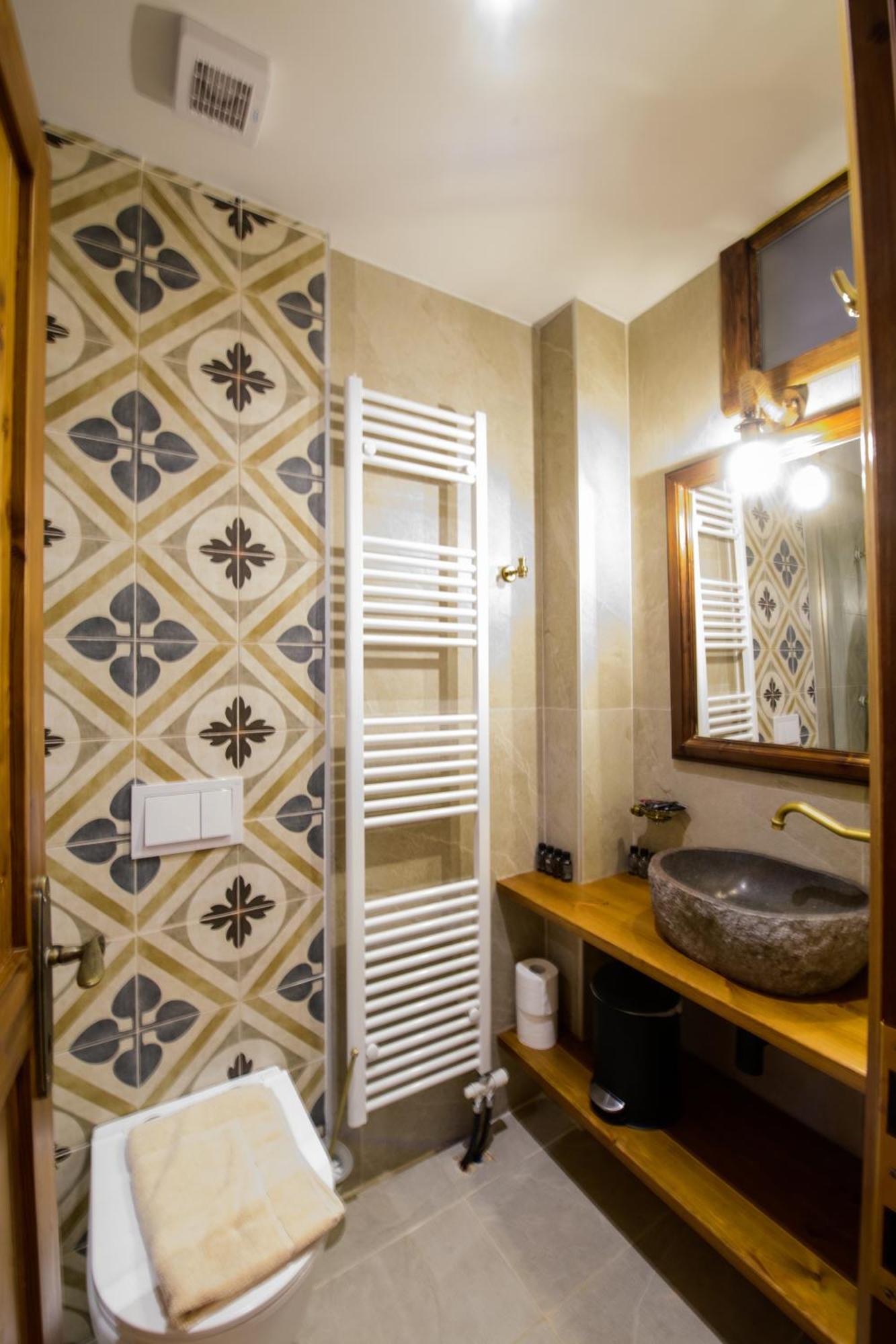 Agios Germanos Hotel ภายนอก รูปภาพ