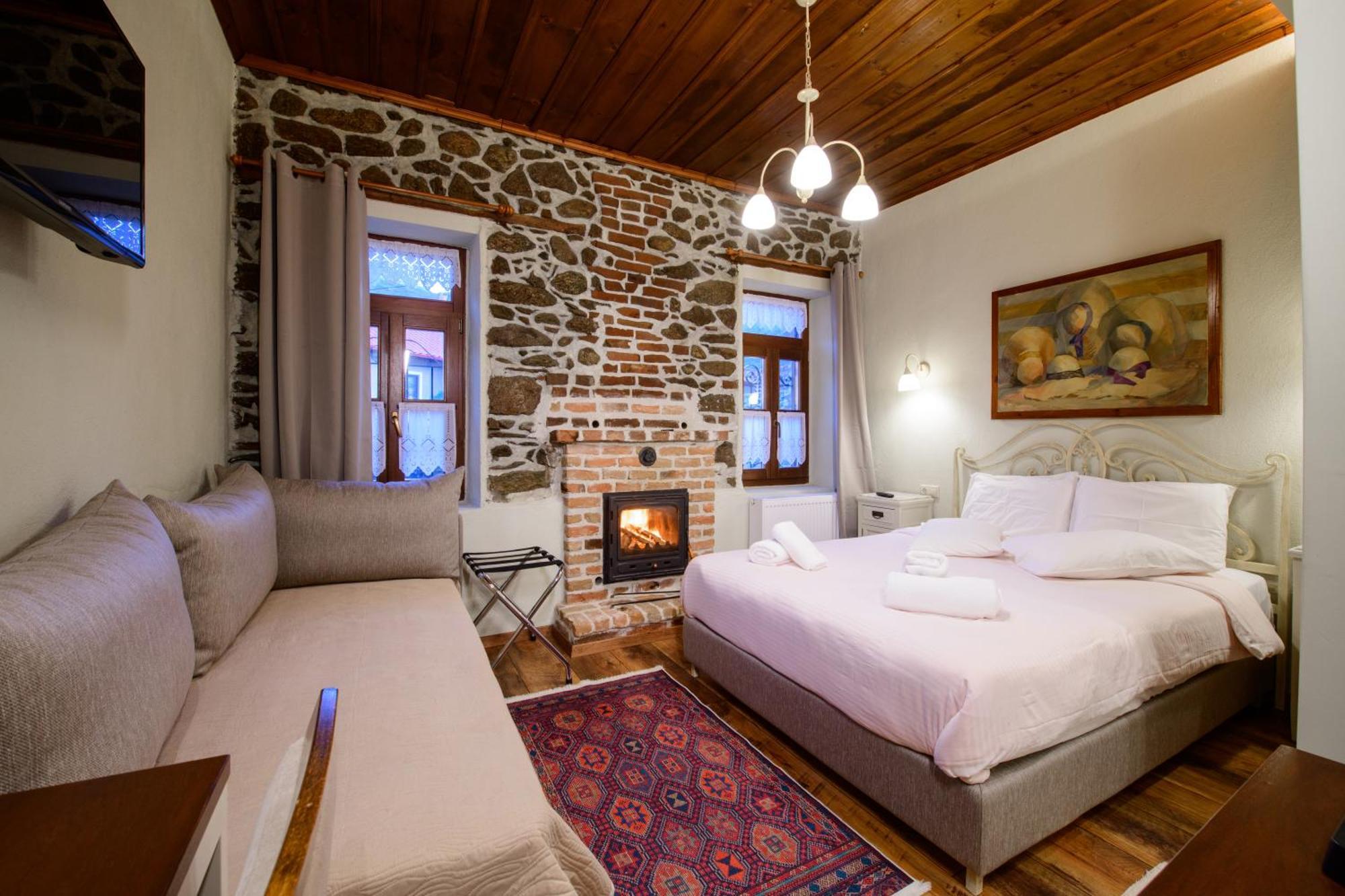 Agios Germanos Hotel ภายนอก รูปภาพ